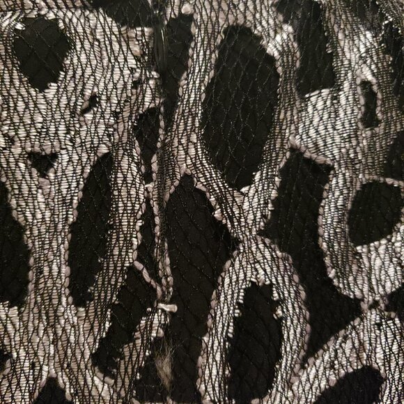NWT Cynthia Steffe Silver and Black Net Sheath Dress. Sz 10 (but measures a 6) - Picture 6 of 8
